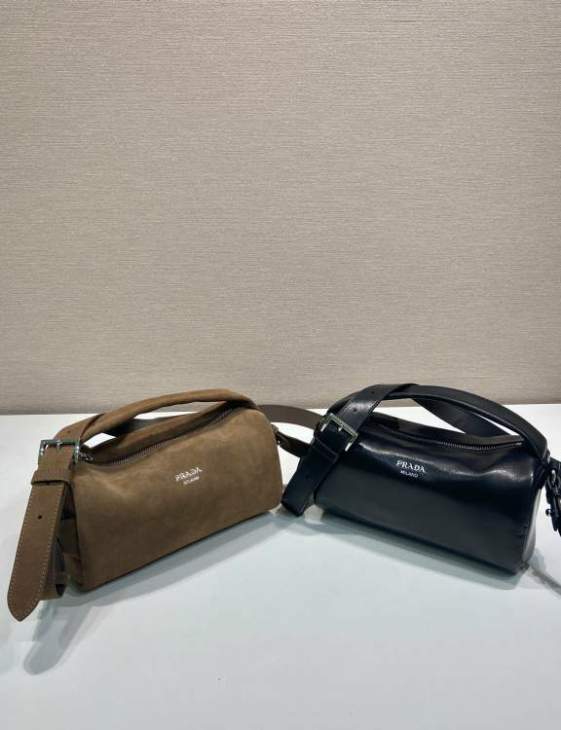 Picture of Prada Handbags _SKUfw187466218fw